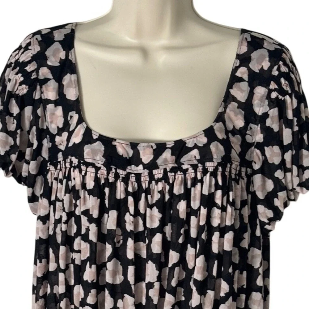 Free People Meg's Animal Print Mesh Bubble‎ Hem Blouse Size L